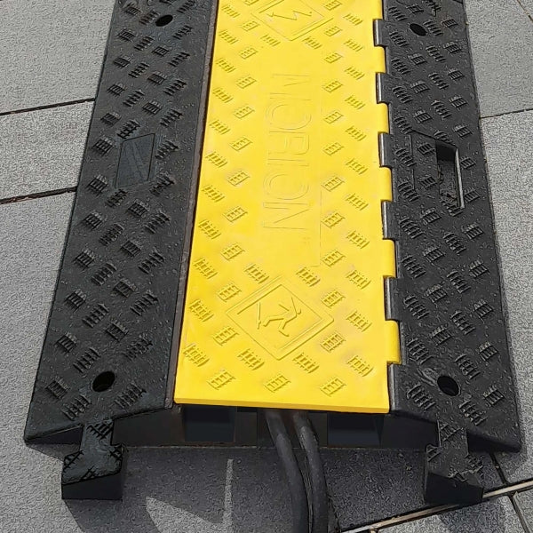 TRAFFIC-LINE Cable/Hose Protection Ramps – Large | Heavy-Duty Multi-Channel Protector