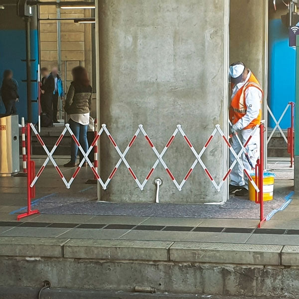 TRAFFIC-LINE Extendable Trellis Barrier - IndustraCare